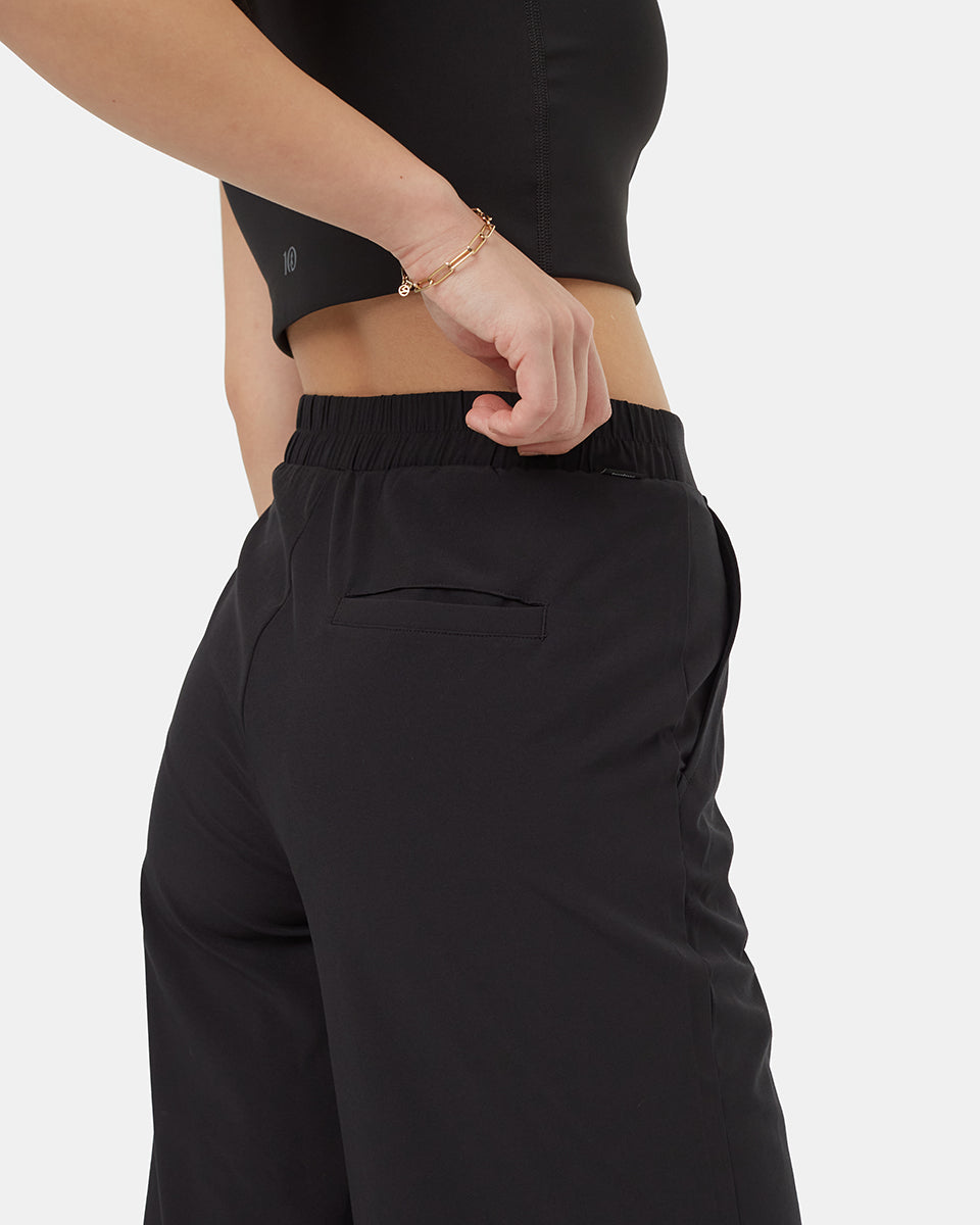 inMotion Cropped Wide Leg Pant