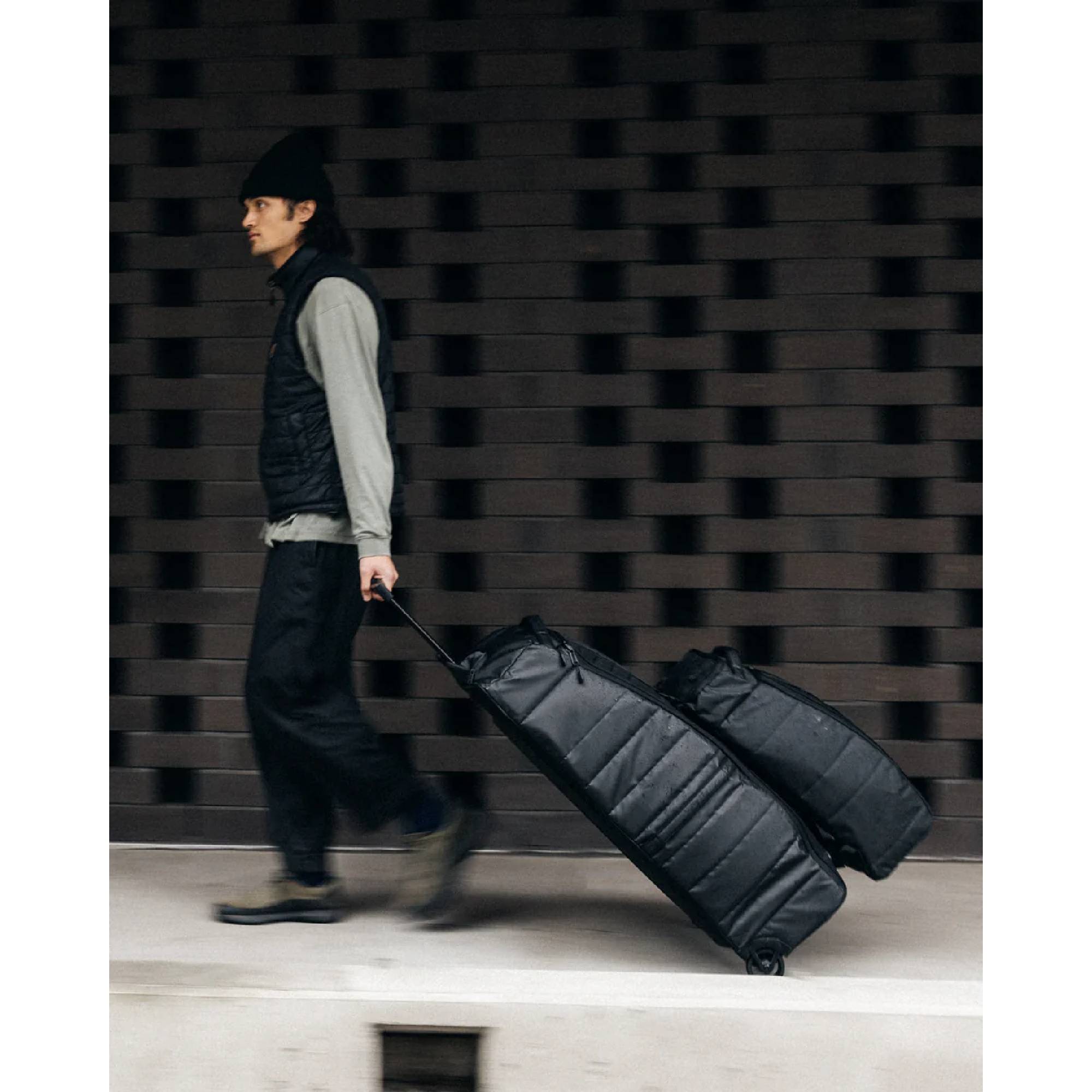 Db Journey Hugger Roller Bag