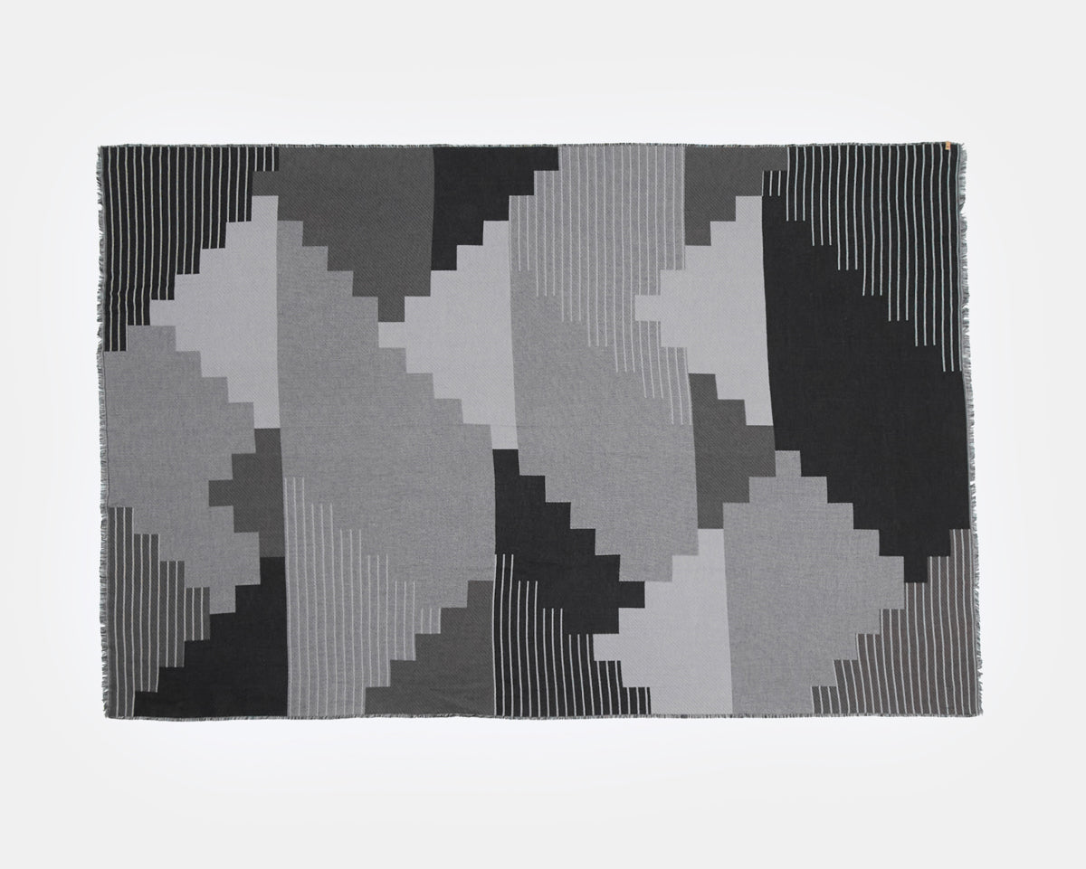 Peaks Woven Blanket