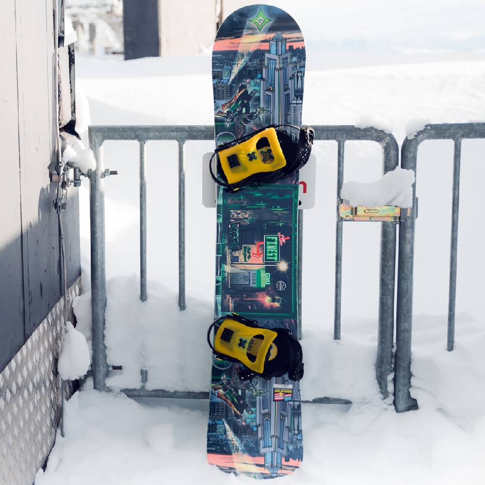 Gnu Finest Snowboard 2024